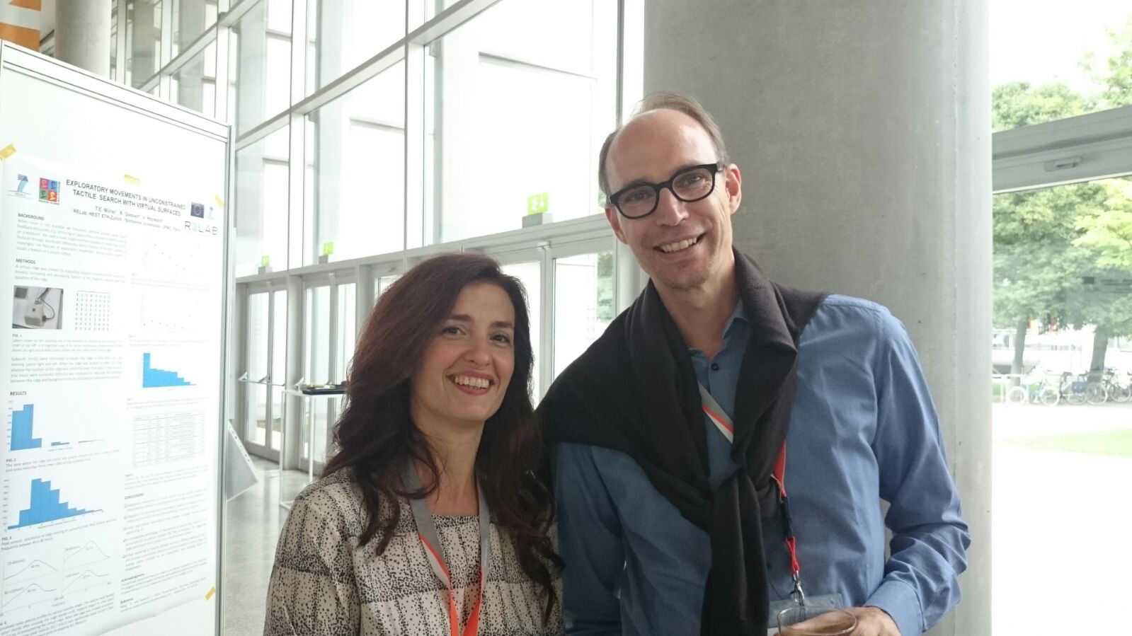 El doctor Olaf Blanke con nuestra colega Marien Gadea en el Congreso Internacional de Neuropsicología 2015