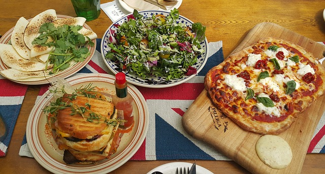 food-1351290_640
